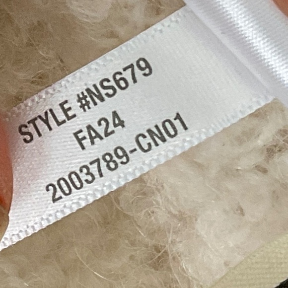 Madewell Wool-Alpaca Blend Bouclé-Knit Oversized Sweater - Picture 9 of 10